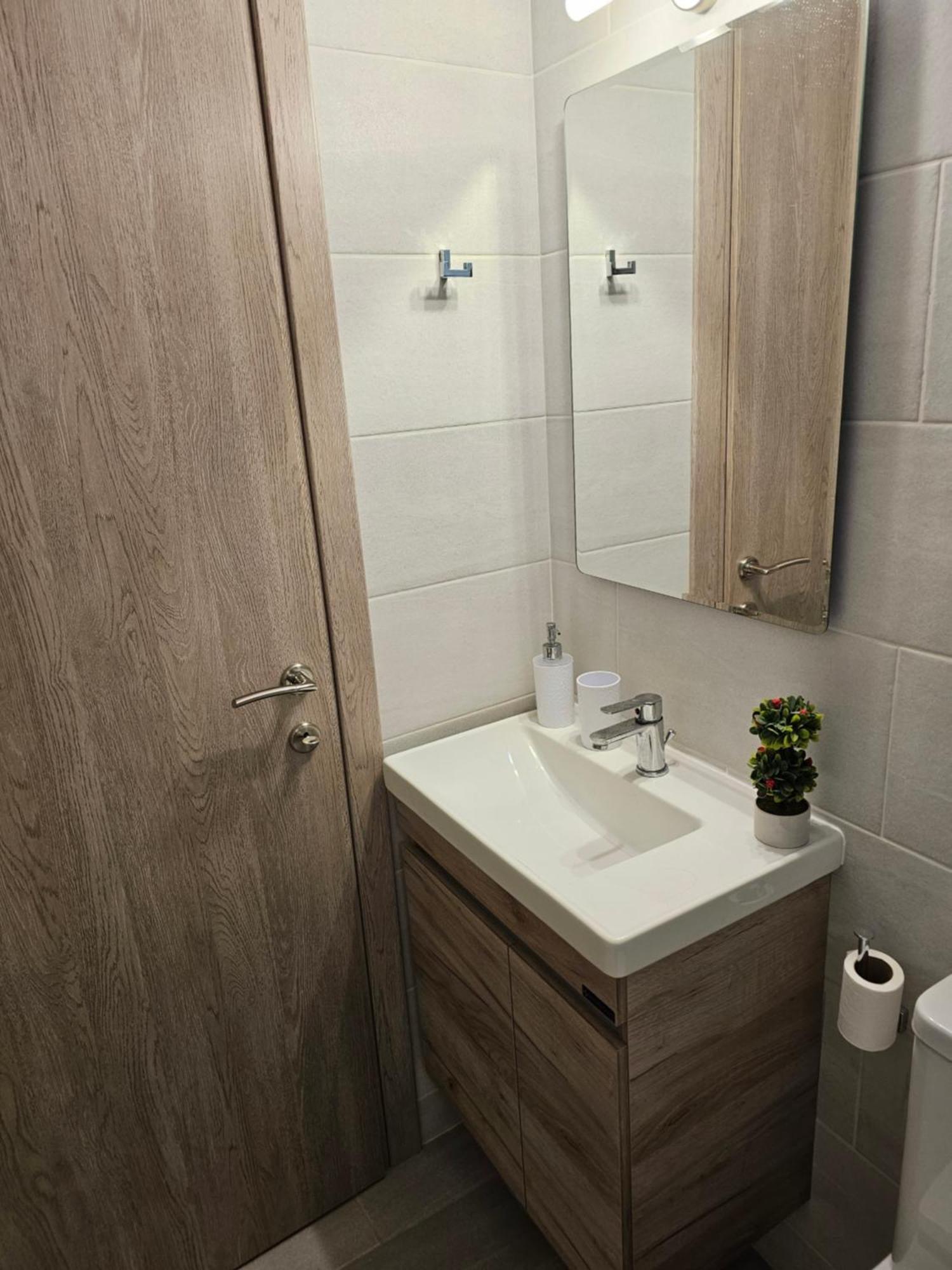 Cosy Apartment In The Heart Of The City Kalamata Exteriör bild